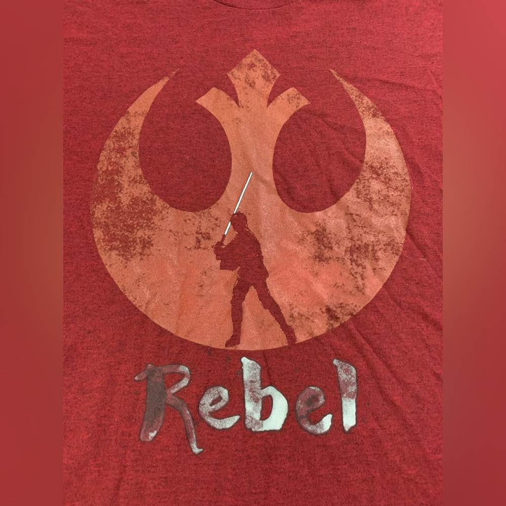 Star Wars Rebel T Shirt featuring Luke Skywalker size M